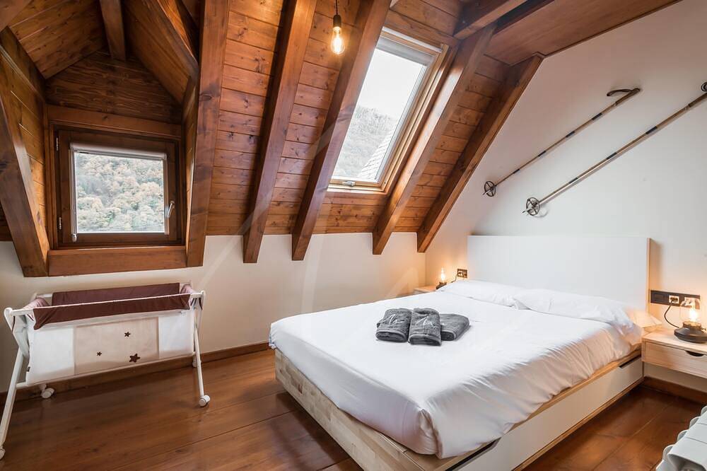 Casa Montjòia in Las Bordas, Pirineo Catalan