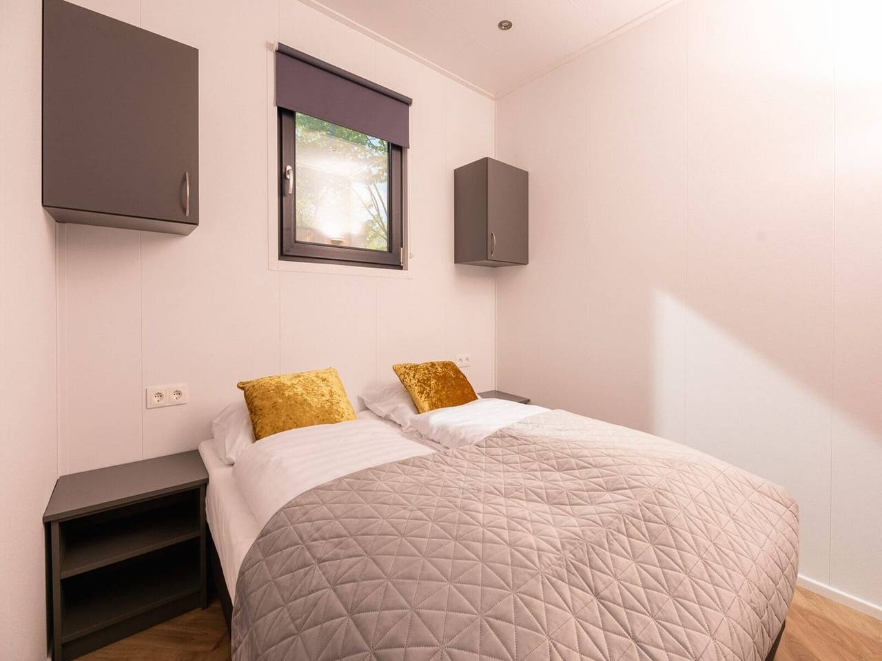 Elegant houten vakantiehuisje voor 4 personen met bubbelbad in Rijssen, Sallandse Heuvelrug