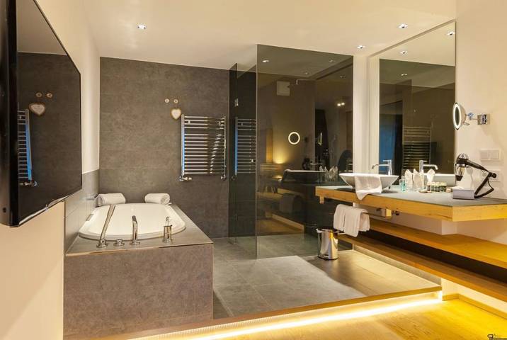 Hotel für 2 Personen, mit Terrasse und Garten sowie Pool und Sauna an der Partnachklamm - 4