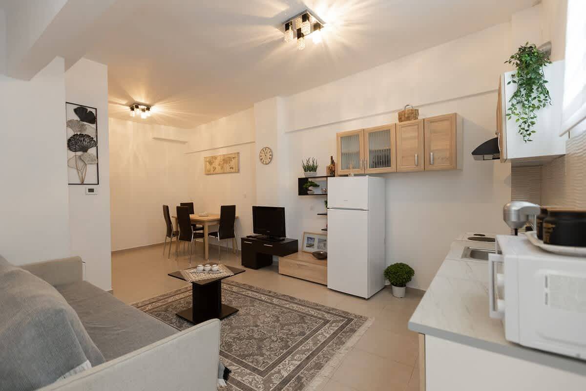 Apartamento entero, Le Alex, Bright & Modern Escape near Citycenter in Neápolis, Región de Thessaloniki