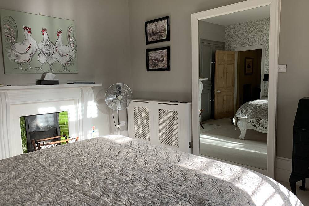 Luxury King Ensuite with Garden View with veranda at Coswarth House in Padstow, Cornwall