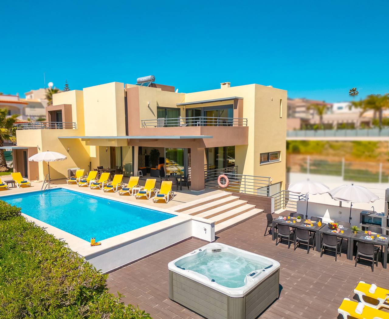 Villa Bahamas in Armação de Pera, Faro District