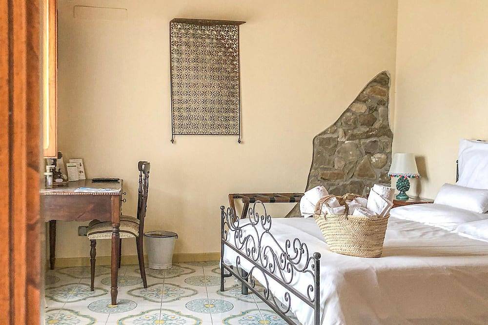 Stunning home in Ficarra in Ficarra, Messina Province
