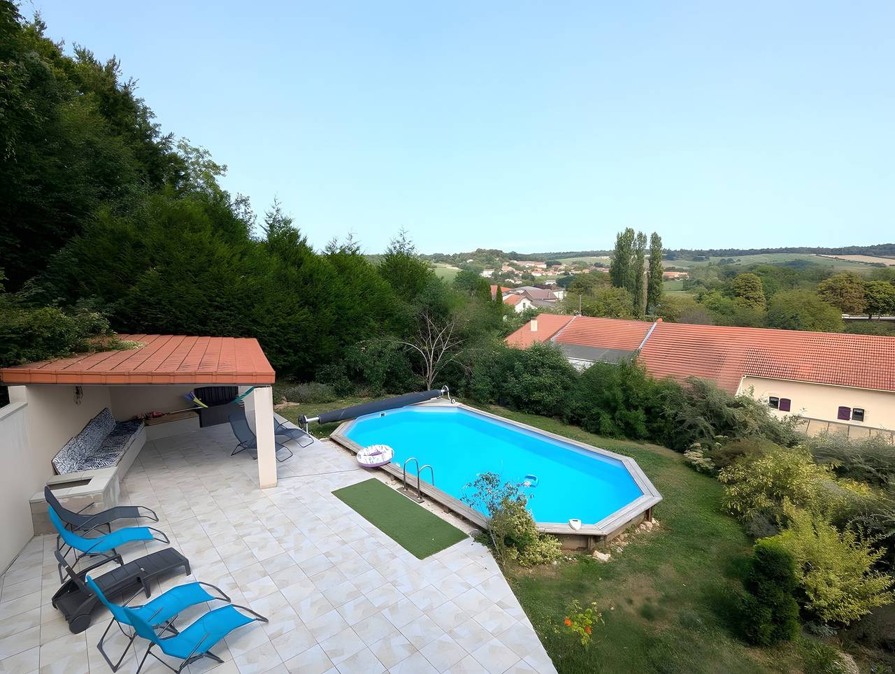 Maison de vacances « Villa des Ermites » avec vue montagne, Wi-Fi et climatisation in Favières (Meurthe-et-Moselle), Toul