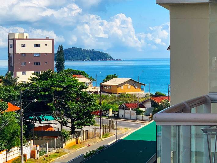 Casas e apartamentos de temporada para 6 pessoas, com balcão em Penha