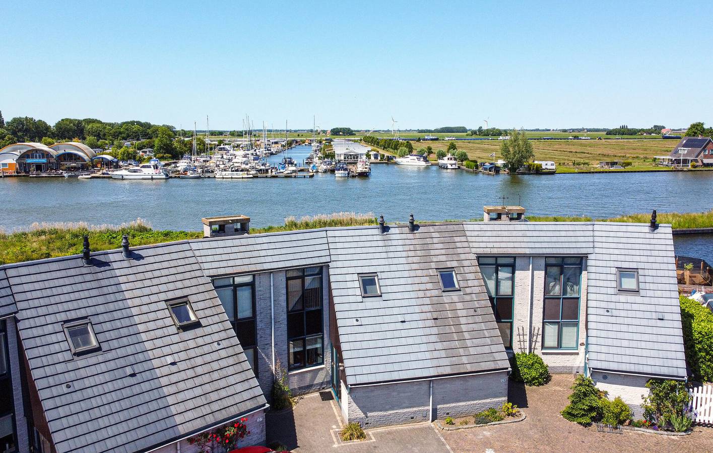 Ferienhaus für 6 Personen mit Ausblick in Lemmer, Ijsselmeer