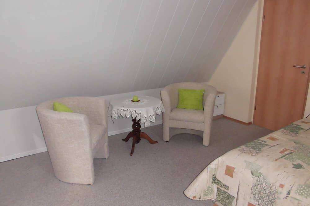 Ganze Wohnung, Mit direktem Blick auf ein Storchennest in Alt Zauche, Alt Zauche-Wußwerk