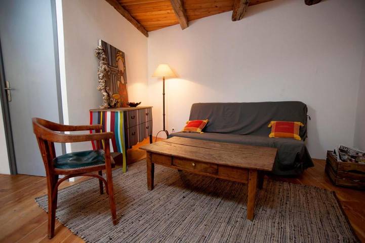 Location de vacances pour 4 personnes, avec jardin ainsi que vue et terrasse à Crévoux - 2