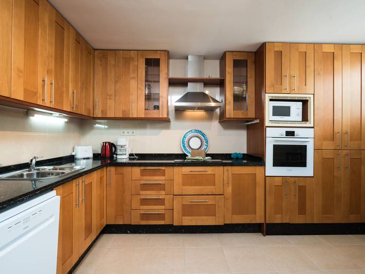 Ferienhaus für 6 Personen, mit Terrasse und Garten in Estepona - 3