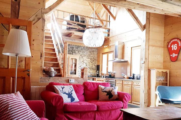Gîte pour 10 personnes, avec balcon, animaux acceptés