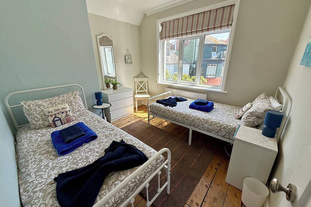 Downs Gate Cottage, Meads Village - Coast & South Downs On Your Doorstep in Eastbourne, East Sussex