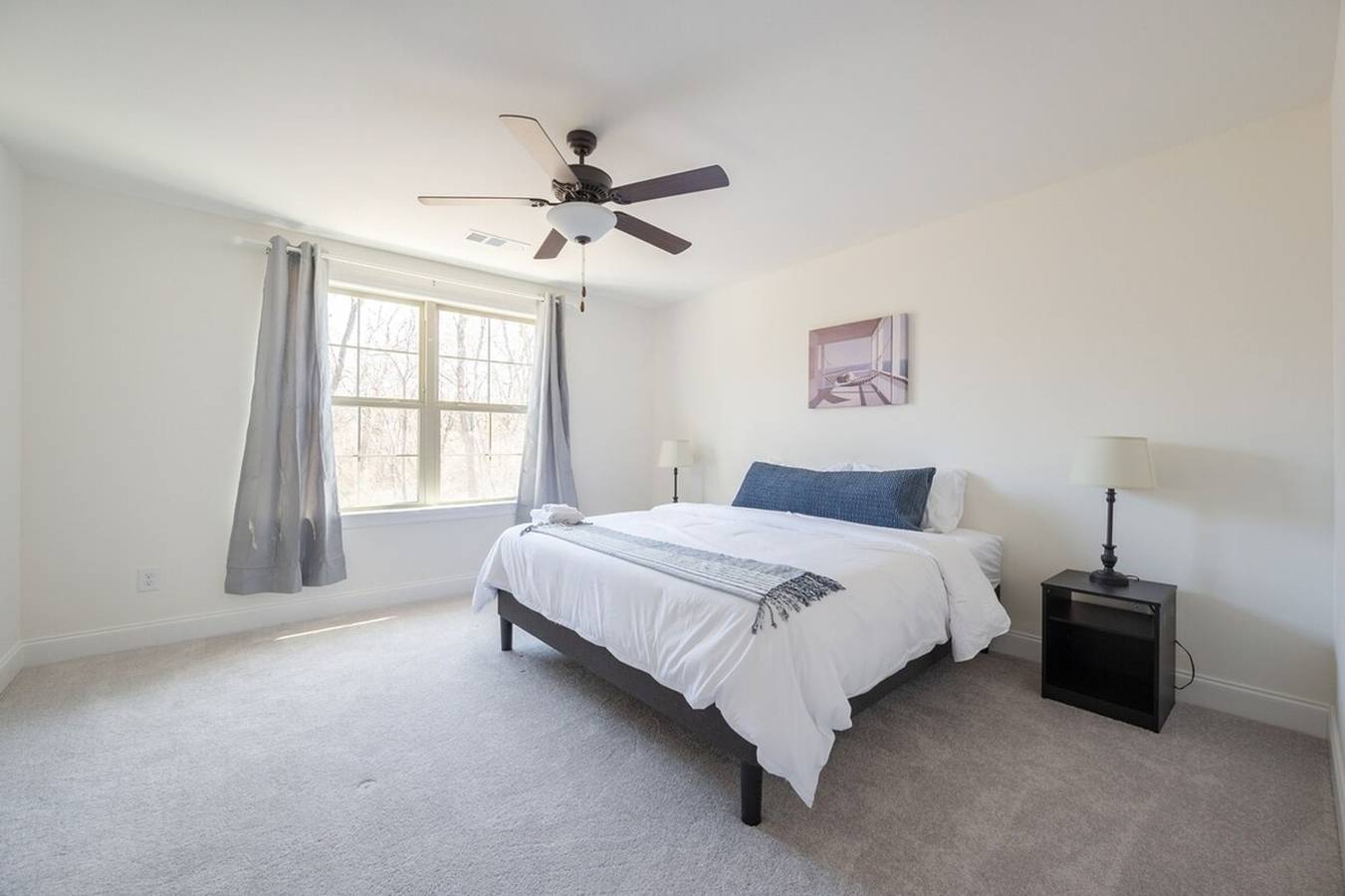 Entire apartment, 1 King 2 Queens | Garage | Yard | Washer & Dryer in Nashville, Old Hickory Lake