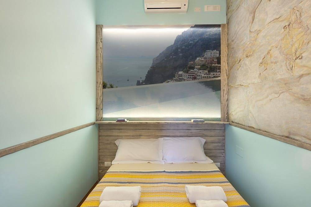 Traditional holiday home for up to 4 people with private pool near Sorrento in Piano di Sorrento, Sorrentine Peninsula