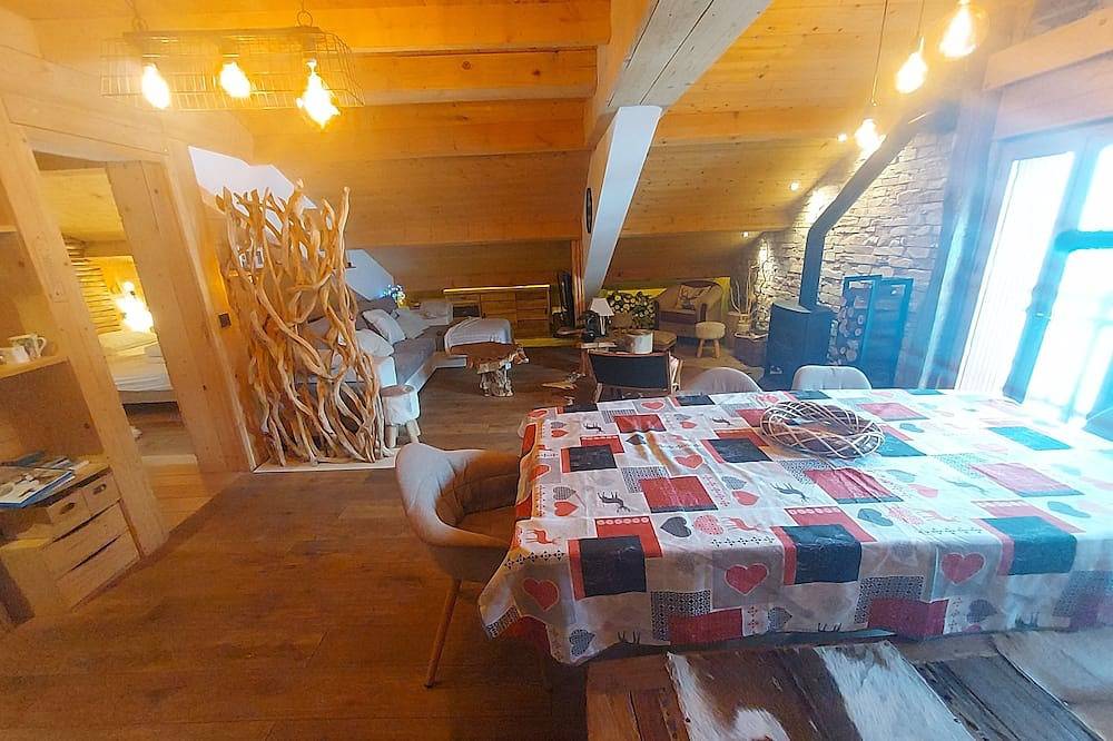 Apartamento entero, Duplex Valberg Mountain view 8 sleeps under the roof in Péone, Nizza Region