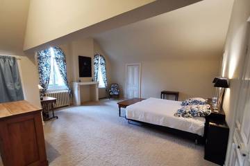 Gîte pour 18 personnes, avec jardin et terrasse, animaux acceptés à Nielles-lès-Bléquin