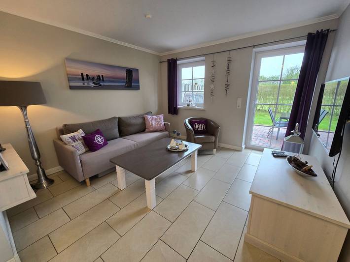 Ferienhaus für 5 Personen, mit Ausblick und Terrasse in Borgsum - 4