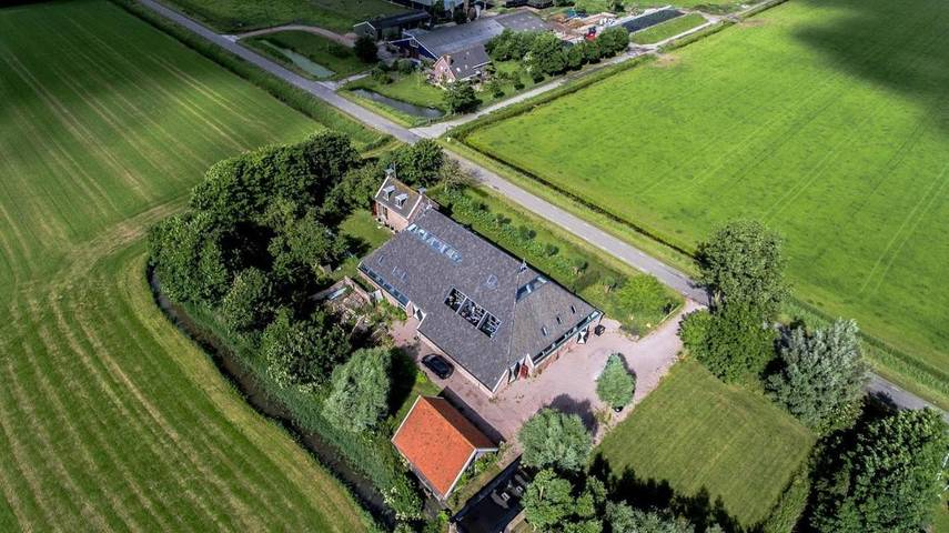 Maison d’hôte pour 8 personnes, avec vue ainsi que vue sur le lac et jardin, adapté aux familles dans Frise - 4