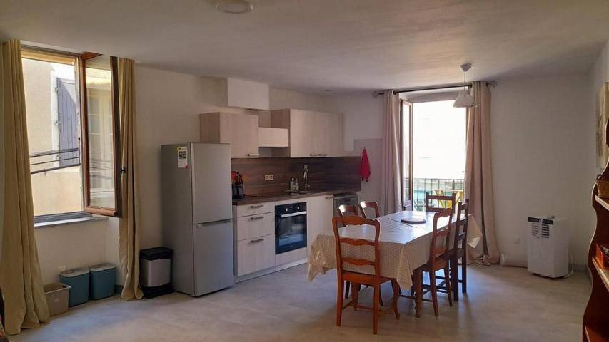 Gîte pour 5 personnes, avec balcon et vue à Villeneuve-de-Berg - 2