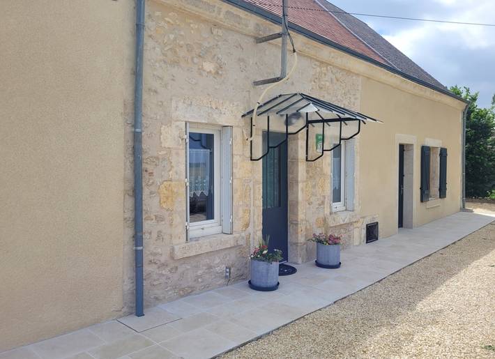 Gîte pour 7 personnes, avec piscine ainsi que terrasse et jardin
