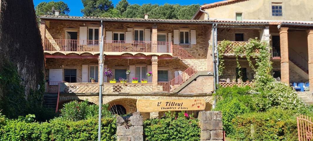 Gîte pour 4 personnes, avec jardin ainsi que vue et piscine à Le Martinet - 4