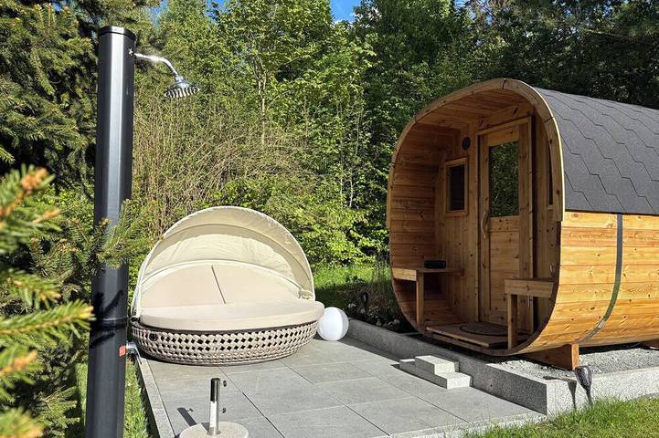 Ferienhaus für 4 Personen, mit Terrasse und Garten sowie Sauna