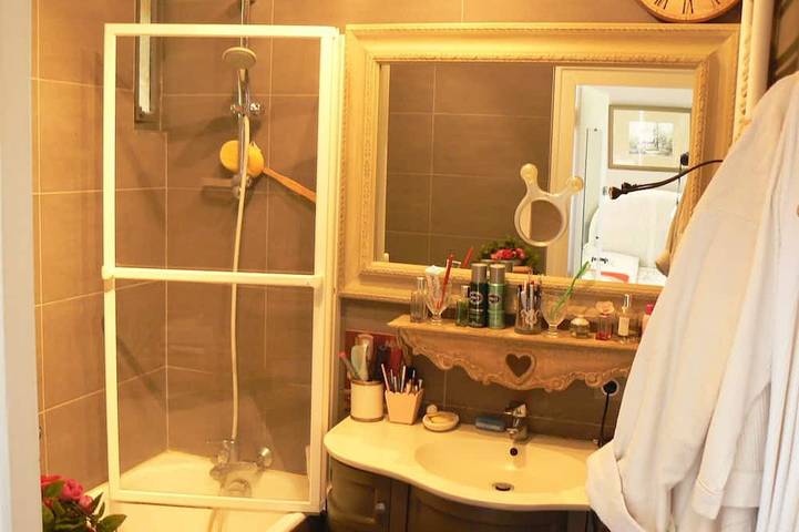 Location de vacances pour 9 personnes, avec terrasse et jardin à La Chapelle-sur-Erdre - 4