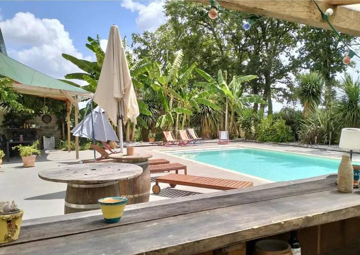 Location de vacances pour 20 personnes, avec vue et terrasse à Saint-Jean-de-Marsacq