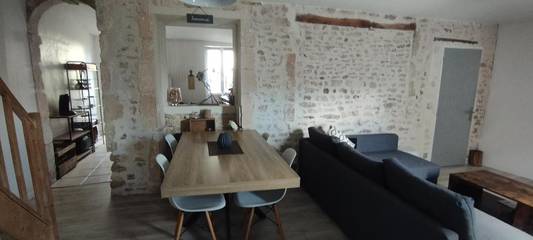 Location de vacances pour 6 personnes, avec jardin, animaux acceptés à Jaunay-Clan