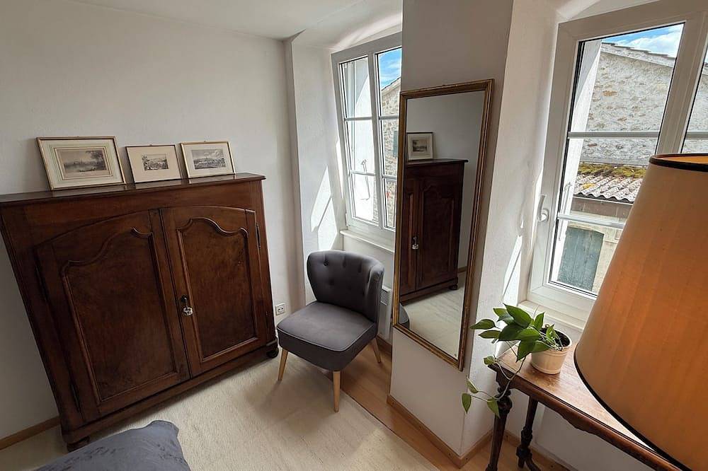 Ganze Wohnung, Lake view 3-level 35m2 Apartment in Riex -Cully in Riex, Bourg-en-Lavaux