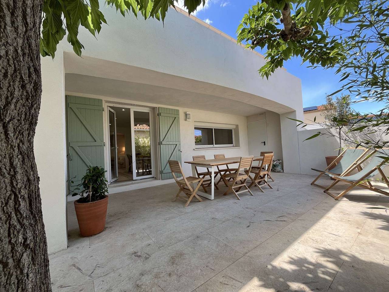 Appartement de vacances entier, Superbe appartement climatisé au Rdc d'une maison- 6 couchages, Wifi - 300m de la mer in Portiragnes Plage, Portiragnes