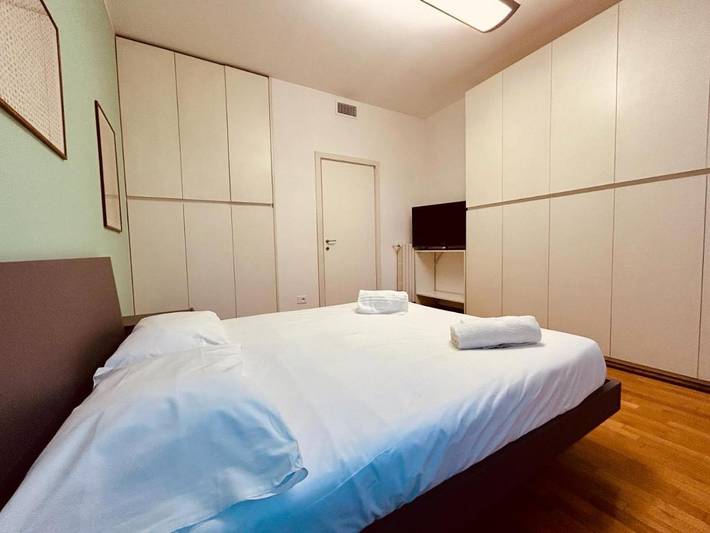 Ferienwohnung für 6 Personen, mit Ausblick und Balkon in Varese - 2