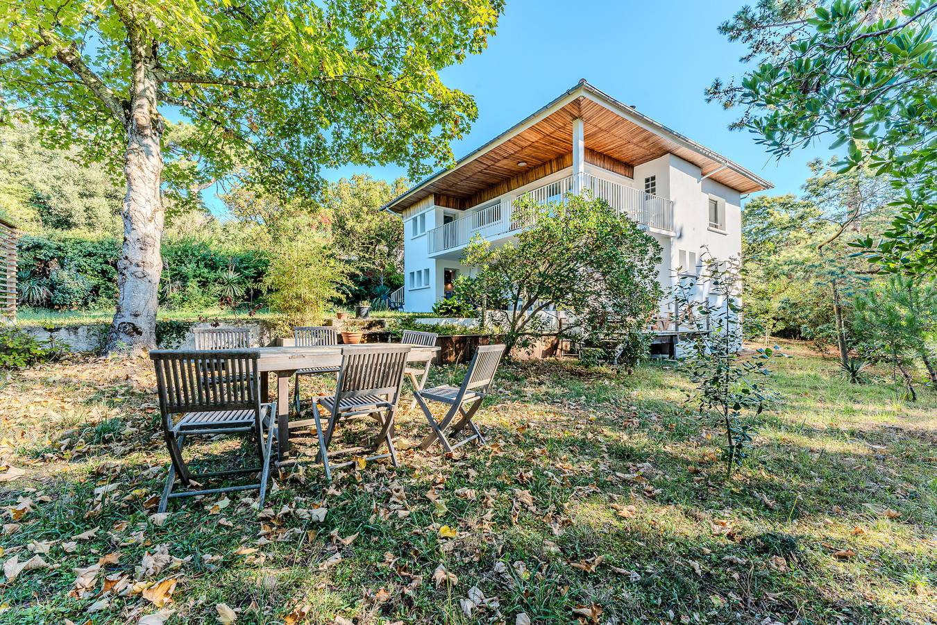  Villa familiale 6 chambres avec jardin & terrasse, entre plage et port – Lège-Cap-Ferret in Lège-Cap-Ferret, Région d'Arcachon