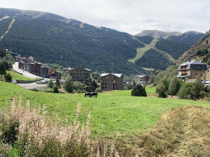 Gîte pour 7 personnes, avec terrasse et vue, animaux acceptés dans Incles - 3
