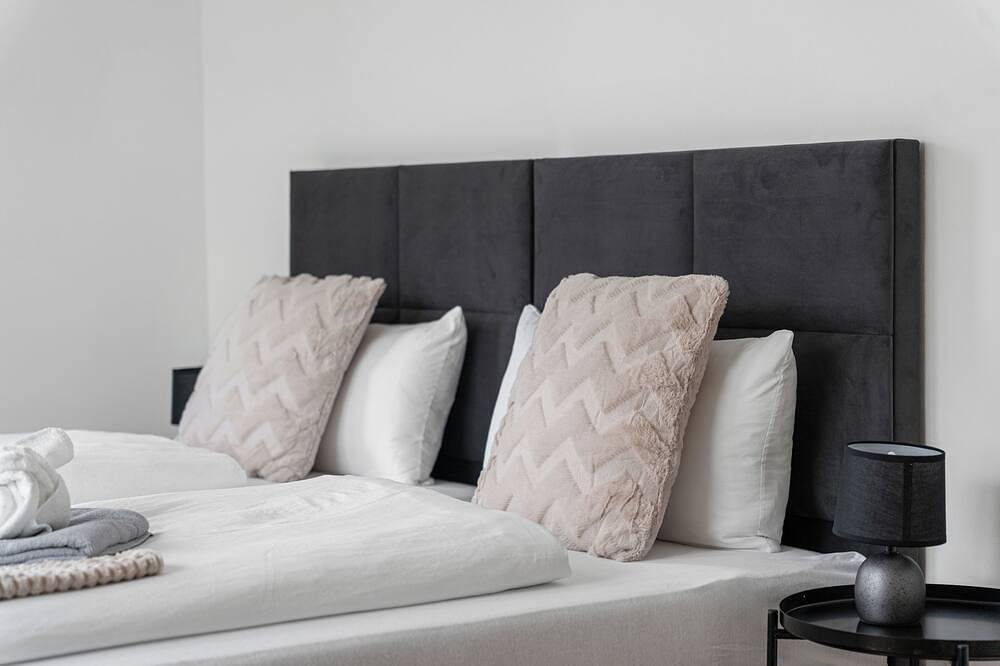 Ganze Wohnung, Luxurs 4-Zimmer-Wohnung Artdecó I Terrasse I Familie I Parkplatz I Home Office in Böblingen, Stuttgart Region