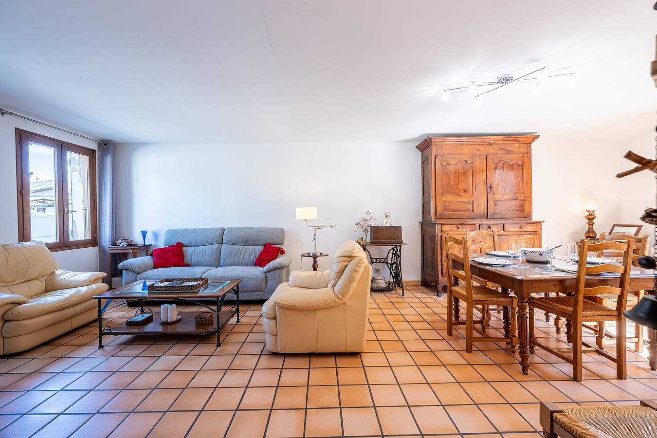 Maison 'Marie Andre' avec terrasse privée et Wi-Fi in Albens, Région de Chambéry