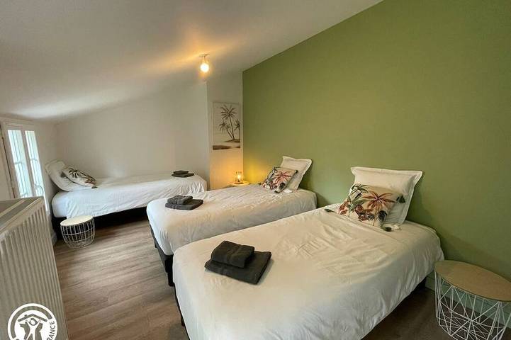 Gîte pour 15 personnes, avec jardin à Soullans - 4