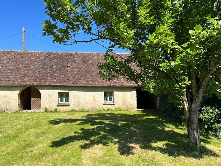 Gîte pour 4 personnes, avec terrasse dans Courgains