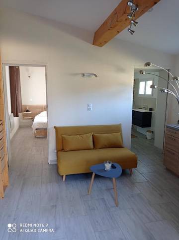 Gîte pour 3 personnes, avec vue à Villeneuve