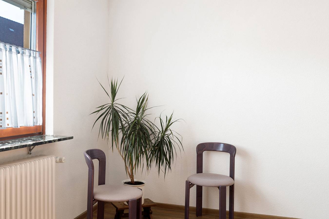 Ganze Wohnung, Ferienwohnung 'Hewenpanorama 4' mit Bergblick, Gemeinschaftsterrasse und Wlan in Engen, Hegau