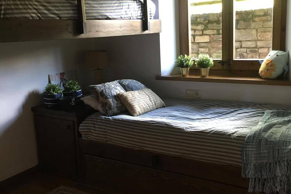 Apartamento entero, Acogedora planta baja, con piscina y vistas espectaculares en Olopte (La Solana) in Isóbol, Pirineo Catalan