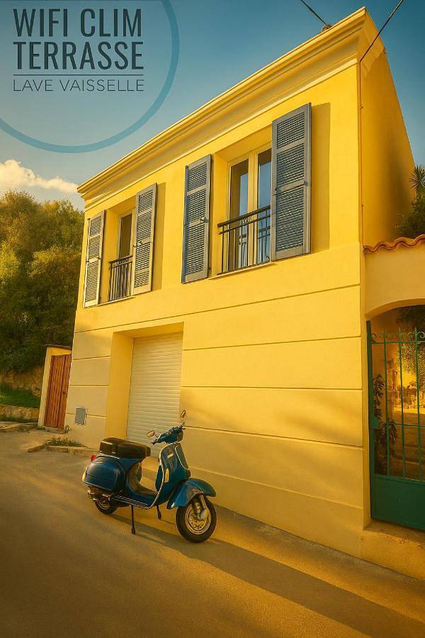 La 34 Tiny House with sunny terrace in Menton, Mittelmeerküste (Frankreich)