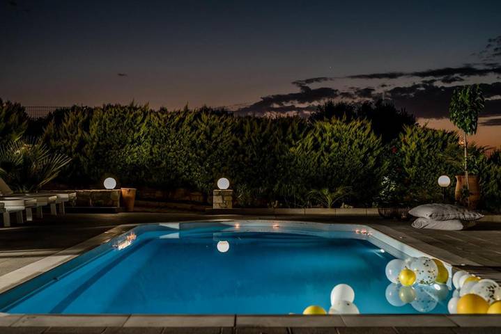 Villa voor 13 personen, with uitzicht and zwembad as well as tuin in Chersonissos