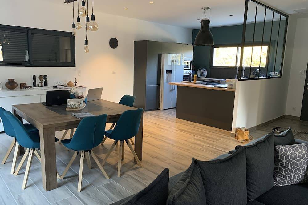 Villa De Vacances Avec Piscine in Murviel-lès-Montpellier, Region de Montpellier