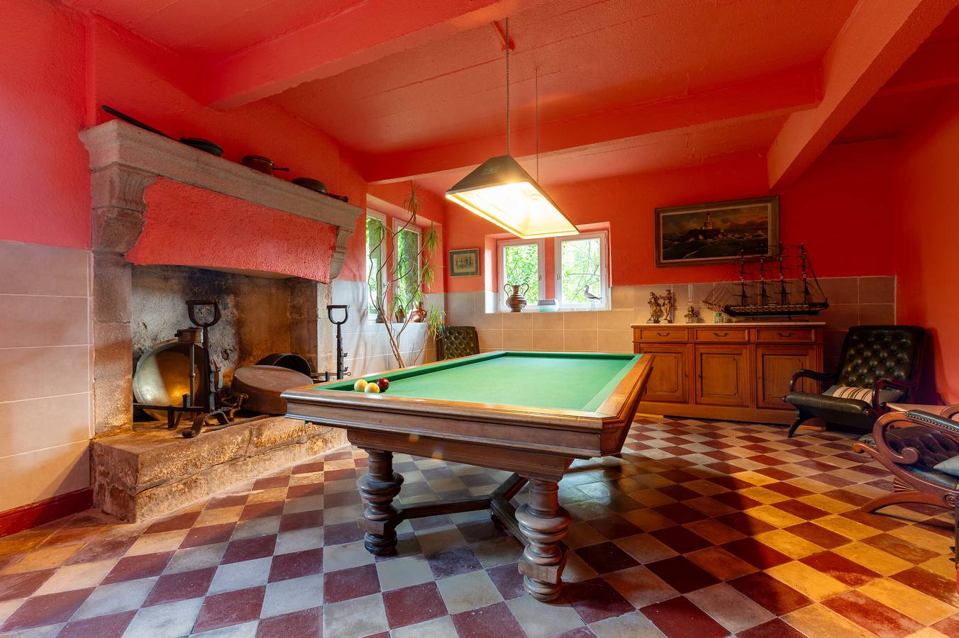 Burg 'Gite La Renardière' mit privatem Pool, privater Terrasse und Wlan in Langoëlan, Pontivy und Umgebung