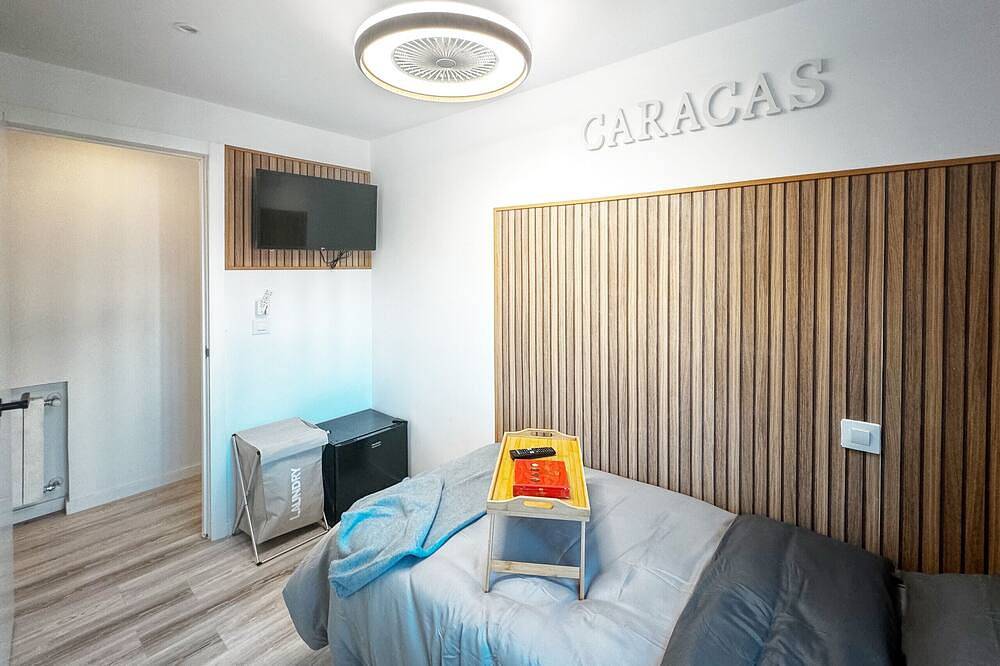 Caracas: perfect room to live and share in Madrid in Madrid, Madrid Province
