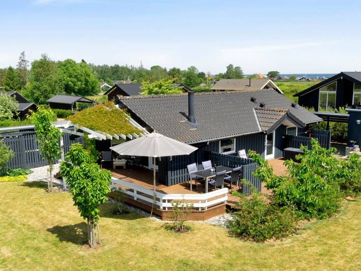 Ferienhaus für 4 Personen, mit Terrasse in Tårup