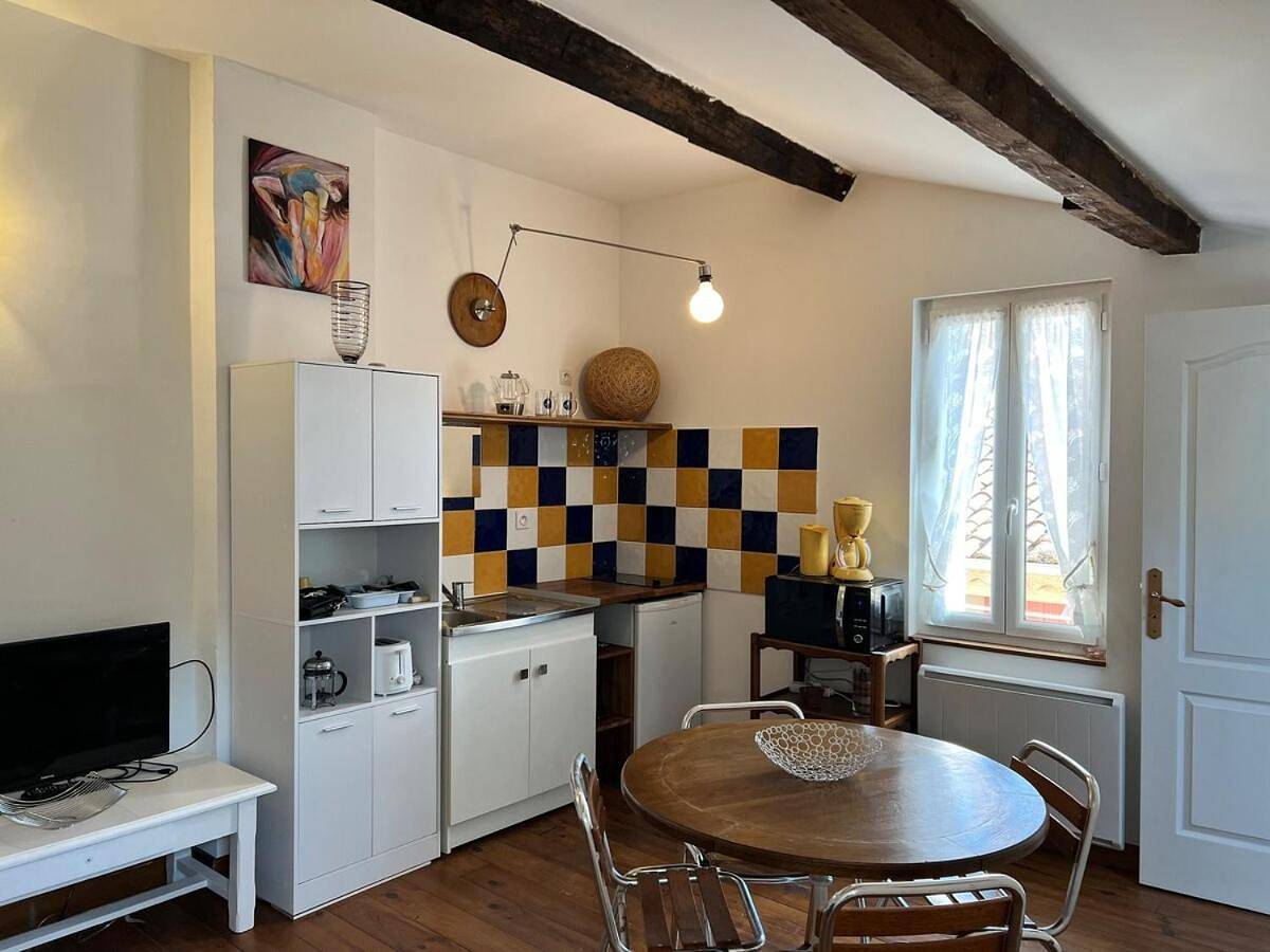 Appartement entier, Nid au pied du Mont Caroux in Le Poujol-sur-Orb, Région de Béziers