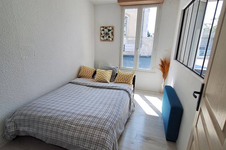 Gîte pour 3 personnes à Saint-Jean-d'Angély - 2