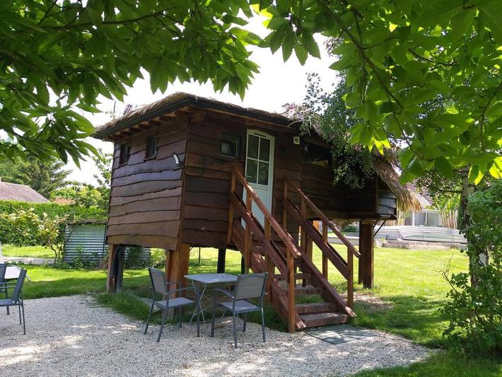Gîte pour 2 personnes, avec jardin et piscine ainsi que terrasse et vue à Faverolles-sur-Cher - 2