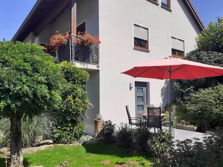 Ferienwohnung für 2 Personen, mit Terrasse und Garten in Rittersdorf